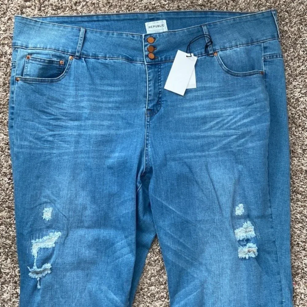 For the Republic distressed capri Jeans pants - Picture 3 of 7